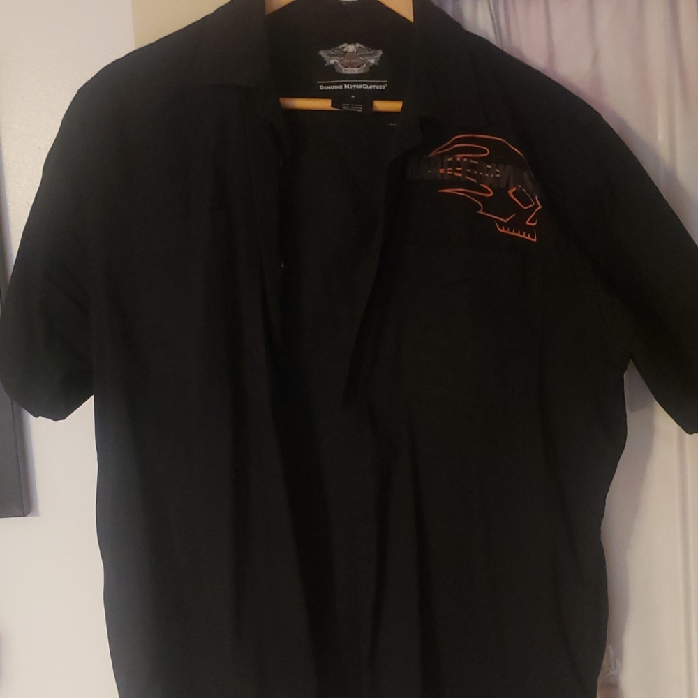 Short sleeve Harley Davidson shirt